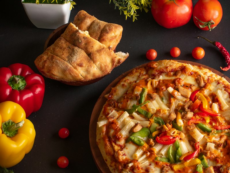 Pizza Chicken Tikka
